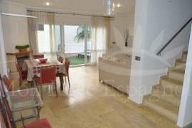 Sale - Town house on 2 levels  - Cabo Roig