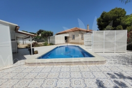 Sale - Villa - Pinar de Campoverde
