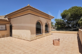 Sale - Villa - Pinar de Campoverde