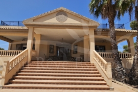 Sale - Villa - Pinar de Campoverde