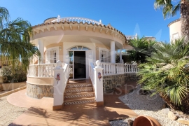 Sale - Villa - Pinar de Campoverde