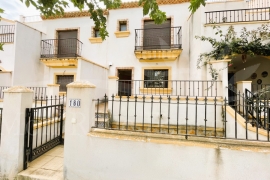 Sale - Town house on 2 levels  - Pinar de Campoverde