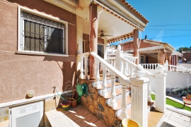 Sale - Semi-detached Villa - Pinar de Campoverde