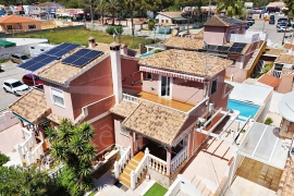 Sale - Semi-detached Villa - Pinar de Campoverde