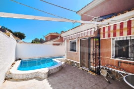 Sale - Semi-detached Villa - Pinar de Campoverde
