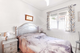 Sale - Semi-detached Villa - Pinar de Campoverde