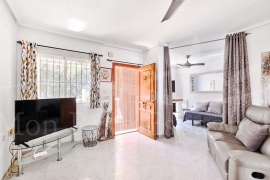 Sale - Semi-detached Villa - Pinar de Campoverde