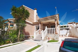 Sale - Semi-detached Villa - Pinar de Campoverde