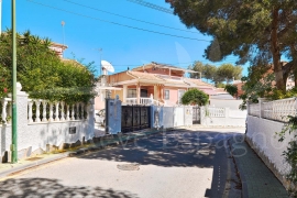 Sale - Semi-detached Villa - Pinar de Campoverde
