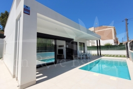 Sale - Villa - Pinar de Campoverde