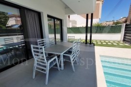 Sale - Villa - Pinar de Campoverde