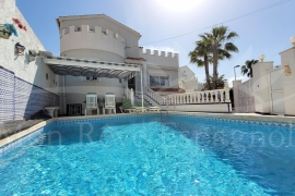 Sale - Villa - Pinar de Campoverde