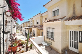 Sale - Town house on 2 levels  - Pinar de Campoverde