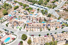 Sale - Town house on 2 levels  - Pinar de Campoverde