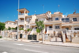 Sale - Town house on 2 levels  - Pinar de Campoverde