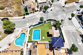 Sale - Town house on 2 levels  - Pinar de Campoverde