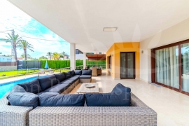 Sale - Villa - Cabo Roig