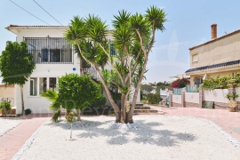 Sale - Villa - Pinar de Campoverde