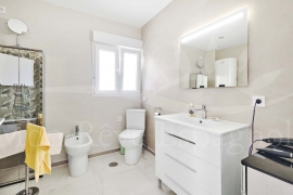 Sale - Villa - Pinar de Campoverde