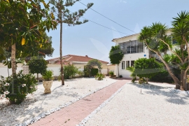 Sale - Villa - Pinar de Campoverde