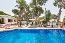 Sale - Villa - Pinar de Campoverde