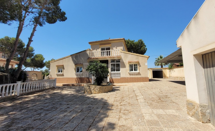 Sale - Villa - Pinar de Campoverde
