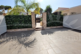 Sale - Villa - Pinar de Campoverde