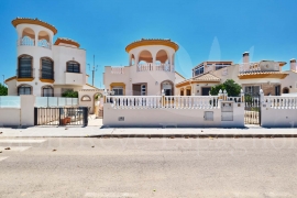 Sale - Villa - Pinar de Campoverde