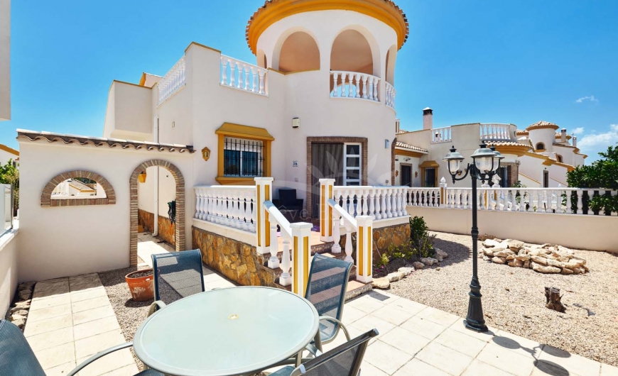 Sale - Villa - Pinar de Campoverde