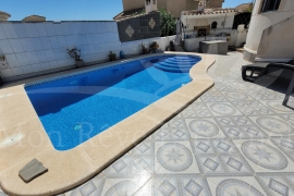 Sale - Villa - Pinar de Campoverde