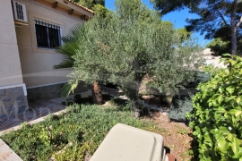 Sale - Semi-detached Villa - Pinar de Campoverde