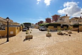 Sale - Semi-detached Villa - Orihuela costa - Lomas de Cabo Roig