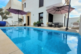 Sale - Semi-detached Villa - Orihuela costa - Las Filipinas