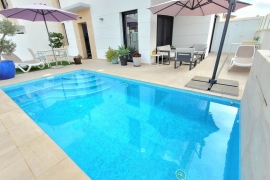 Sale - Semi-detached Villa - Orihuela costa - Las Filipinas