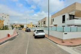 Sale - Semi-detached Villa - Orihuela costa - Las Filipinas