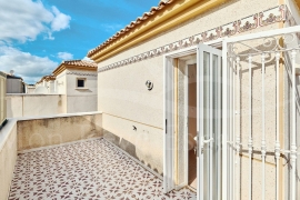 Sale - Semi-detached Villa - Pinar de Campoverde