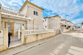 Sale - Semi-detached Villa - Pinar de Campoverde