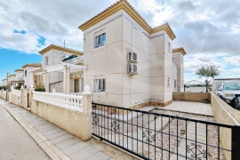 Sale - Semi-detached Villa - Pinar de Campoverde