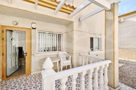 Sale - Semi-detached Villa - Pinar de Campoverde