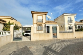 Venta - Chalet - Pinar de Campoverde