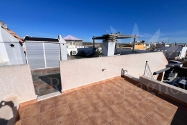 Venta - Chalet semi-adosado - BALSICAS - Sierra Golf