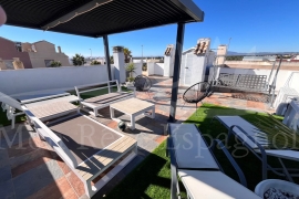 Venta - Chalet semi-adosado - BALSICAS - Sierra Golf