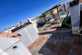 Venta - Chalet semi-adosado - BALSICAS - Sierra Golf