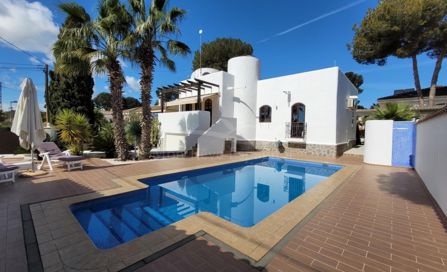 Sale - Villa - Pinar de Campoverde