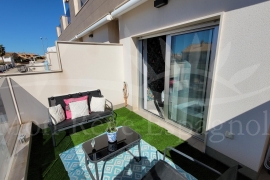 Sale - Town house on 2 levels  - Pilar de la Horadada - Torre de la Horadada
