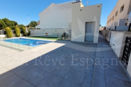 Sale - Town house on 2 levels  - Pilar de la Horadada - Torre de la Horadada