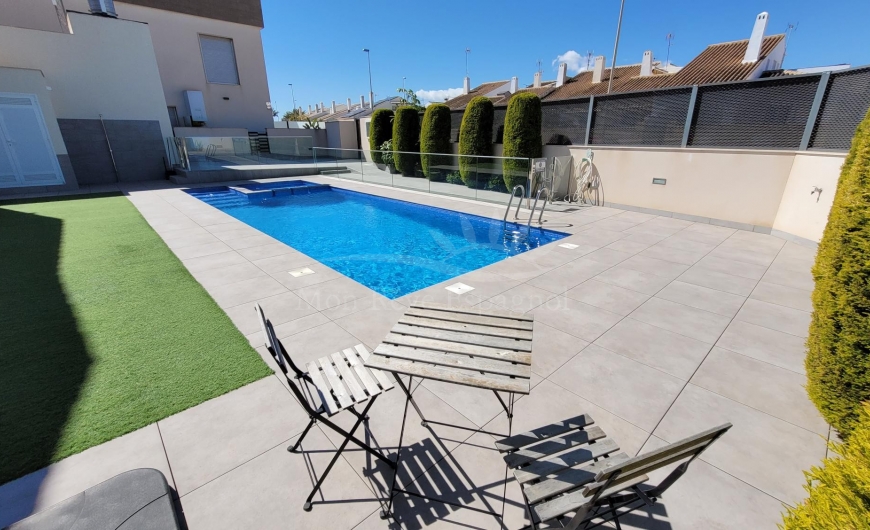 Sale - Town house on 2 levels  - Pilar de la Horadada - Torre de la Horadada