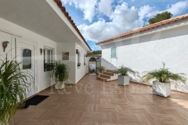 Sale - Villa - Pinar de Campoverde