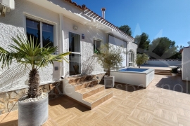 Sale - Villa - Pinar de Campoverde