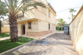 Venta - Chalet - Cabo Roig